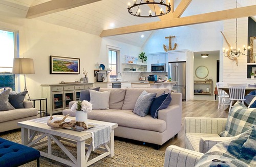 Sea View House | Ocean views, 2 min walk to beautiful beach, AC