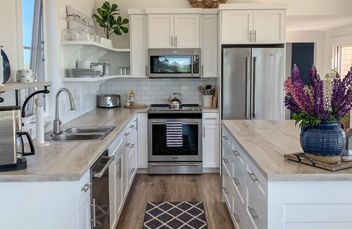 Sea View House | Ocean views, 2 min walk to beautiful beach, AC