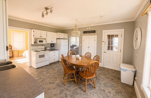 Blooming Point House | Oceanfront Farmhouse w Private Beach Access