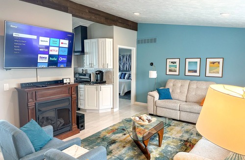 Vermilion House | On The Lake! 5 Bedroom Lakefront Home
