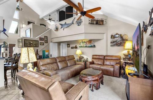 Port Clinton Villa | On the Water Lake House with Dock and Hot Tub