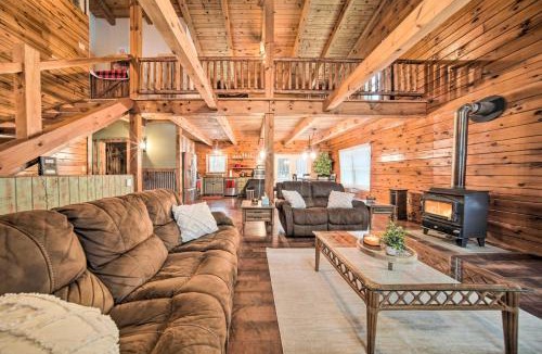 Harmony House | Panama Cabin on 36 Acres w/Hot Tub & Trails!