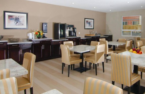 Redwater Hotel | Paradise Inn & Kitchenette Suites