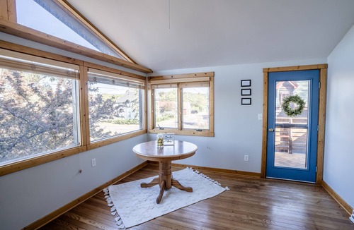 Park Point House | Park Point Sundrop Beach House Sleeps 10+