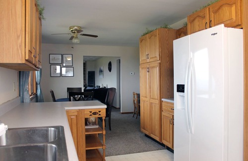 Rome House | Peaceful, Family-Friendly Ridge-Top Retreat with Southern Views