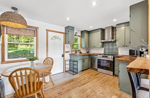 Lunenburg County House | Peaceful Lakeside Cottage ~ Sunsets & Lake Access