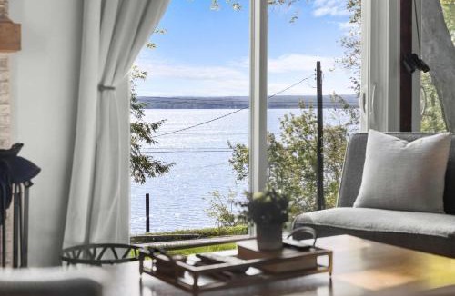 Seneca Falls House | Peaceful Lakeview Cottage lake access & fire pit