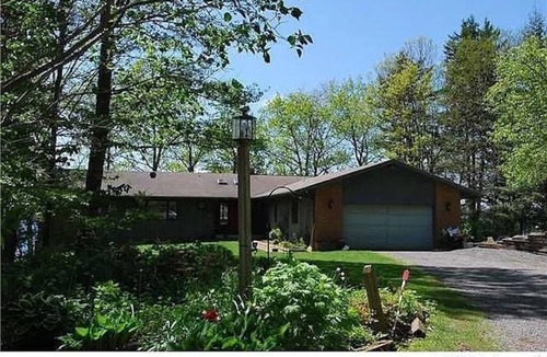 Skaneateles House | Peaceful secluded roomy lake house, beautiful location lovely waterfrontage