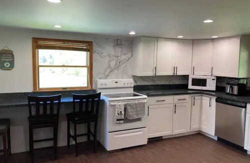 Mainesburg House | Peaceful & Serene 120 Acre Mountain Farm Retreat