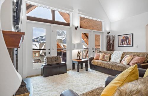 Canmore Resort | Penthouse With A View At Solar A Resort And Spa