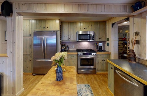 Levering House | Perfect for Making Memories with Extended Families