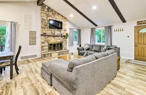 Gouldsboro House | Pet-Friendly Home in Big Bass Lake Community!