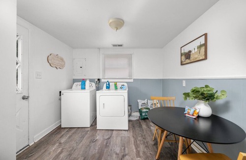 Silvis House | Pet Friendly & Spacious 3BR + Garage in Silvis