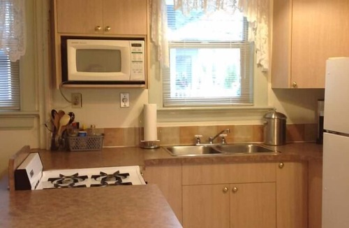 Fairfield Apartment | Petal Studio near DT, Free Parking