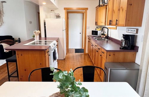Westerose Cabin | Pine Haven: Cozy Lakefront Escape with Private Beach & Hot Tub