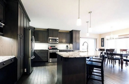 Brighton House | Plant-Filled Retreat | Yoga Room, Large Deck & Fire Pit | Near Presqu’ile + PEC