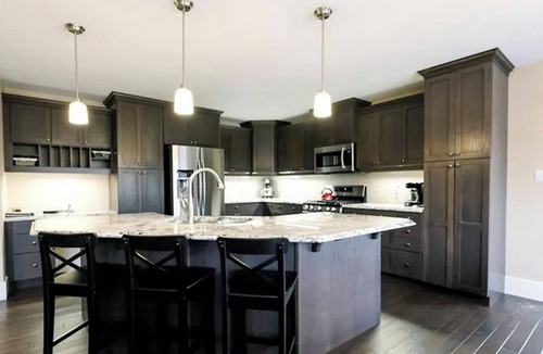 Brighton House | Plant-Filled Retreat | Yoga Room, Large Deck & Fire Pit | Near Presqu’ile + PEC