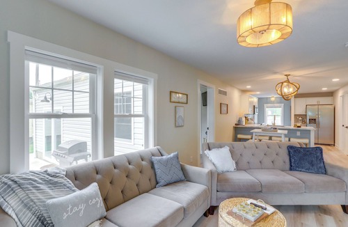 Port Clinton Cottage | Port Clinton Vacation Rental w/Boat Dock & Grill!