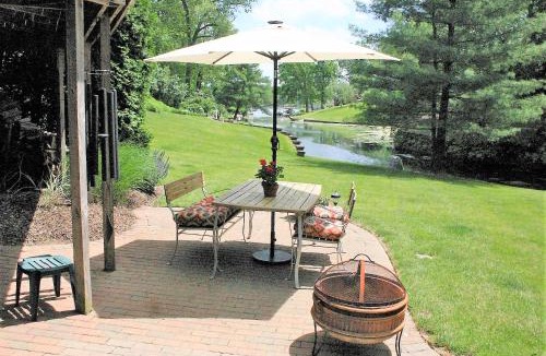 New Franklin Apartment | Portage Lakes Serenity