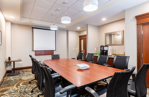 Westminster Apartment | Premium 2BR Suite w/Kitchen | Breakfast + Pool