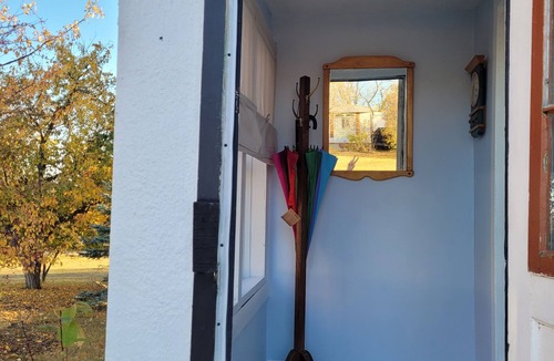 Fairview House | Pretty, cozy, "surprisingly spacious" house close to hospital and downtown.