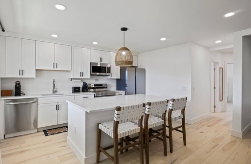 Sodus Point Apartment | Prime Location-Walk to Bars/Restaurants & Beach