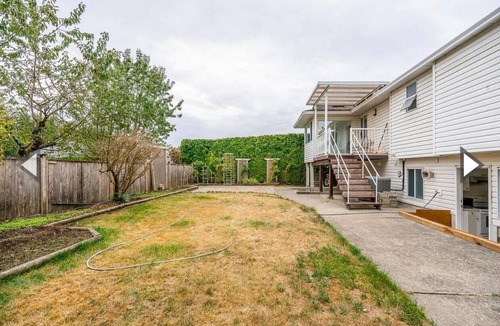 Townline Hill Apartment | Private 1bed|1 Bath spacious suite with free wifi, street parking
