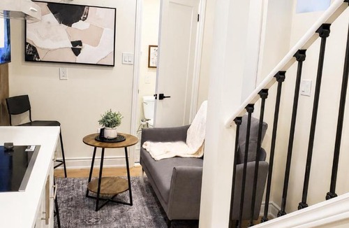 Halton Regional Municipality Apartment | Private 1BR Suite with Fireplace & Parking in Milton