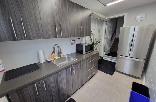 Gatineau House | Private 2-brdm basement unit (full bathroom/shared laundry)