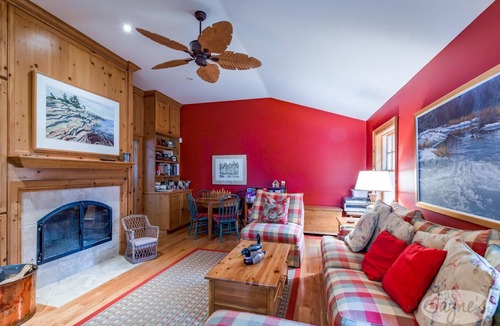 Bala Cottage | Private, 5 acre island that sleeps up to 16! Lake Muskoka!