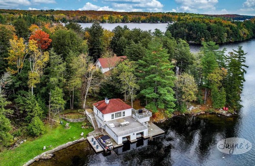 Bala Cottage | Private, 5 acre island that sleeps up to 16! Lake Muskoka!