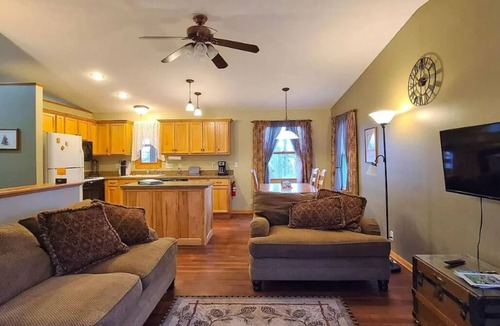 Suttons Bay Cottage | Private Beautiful Pine Cottage on historic M-22, Traverse City, MI