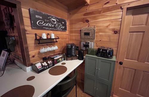 Unadilla House | Private Cabin near Cooperstown All Star Village
