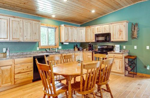 Park Falls House | Private Dock, BBQ Ready: Lakefront Fifield Home!
