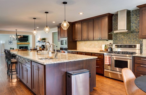 Ravenna House | Private Estate | Sleeps 35 | 9 Bed 9.5 Bath | 2 Homes | Theater | Pond | Sport Court | Hot Tub | Sauna