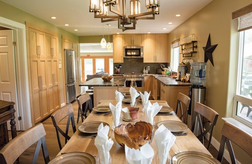 Blaeberry House | Private Home on 10 Acres 12 minutes from Golden, BC.