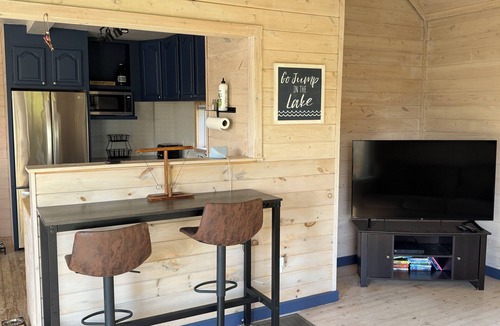 Cheboygan Cottage | Private Lakefront Escape on 10,000+ Acre Black Lake