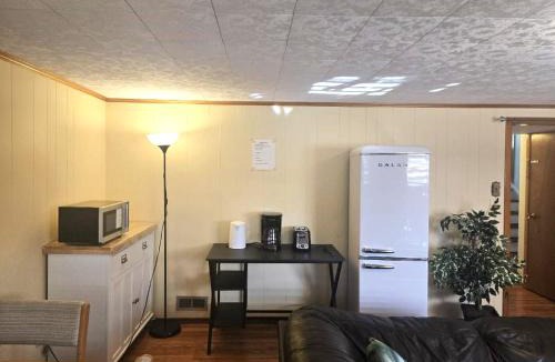 London Apartment | Private Lower Level Unit with Separate Entrance