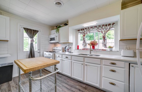 Plainfield House | Private Plainfield Retreat w/Gas Grill + Patio