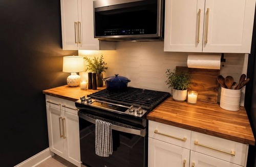 Westside Apartment | Private Retreat with fire pit and hot tub