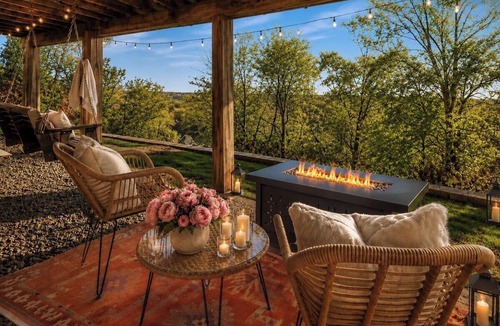 Westside Apartment | Private Retreat with fire pit and hot tub