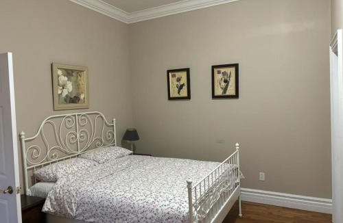 Richmond Hill Apartment | Private unit in richmond hill
