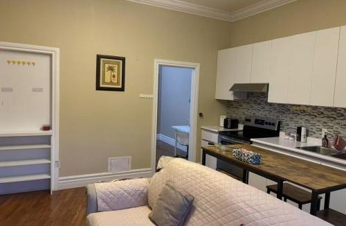 Richmond Hill Apartment | Private unit in richmond hill