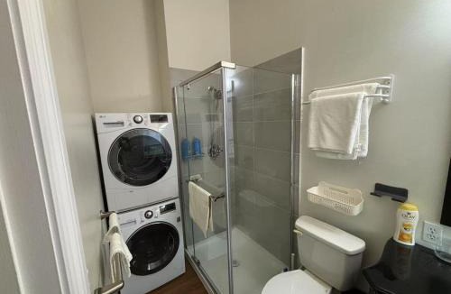 Richmond Hill Apartment | Private unit in richmond hill