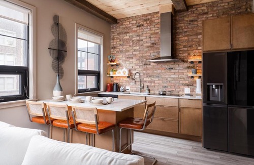 Irving Park Apartment | Pulaski Point Properties