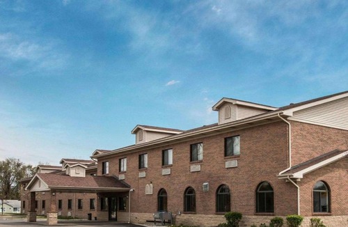 Durand Hotel | Quality Inn Durand I-69