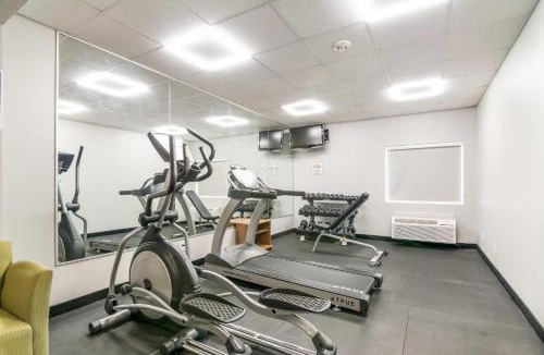 Gates-North Gates Hotel | Quality Inn Rochester West