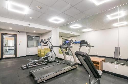 Gates-North Gates Hotel | Quality Inn Rochester West