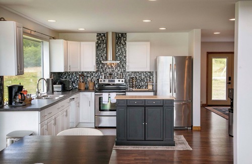 Bradford Cabin | Quiet Cove on Wood Road!