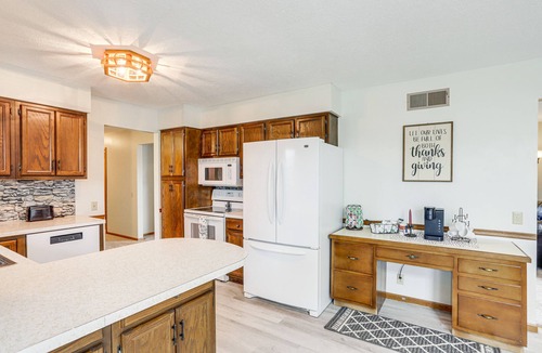 New Haven  Huron County House | Quiet Greenwich Home w/Pool + Screened Porch!